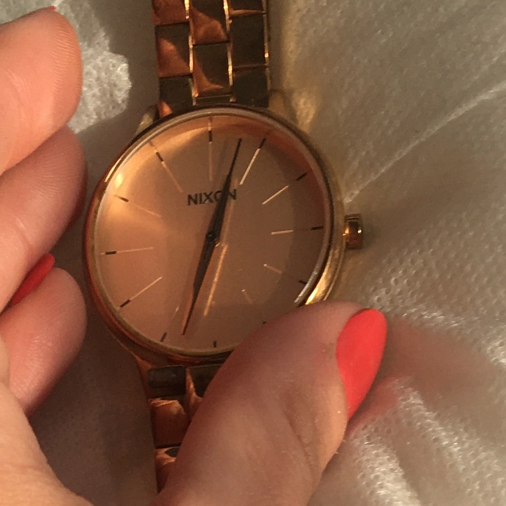 NIXON KENSINGTON ROSE GOLD WATCH - Picture 6 of 7